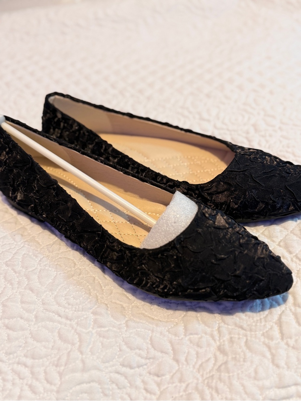 Black Women's Textured Ballet Flats